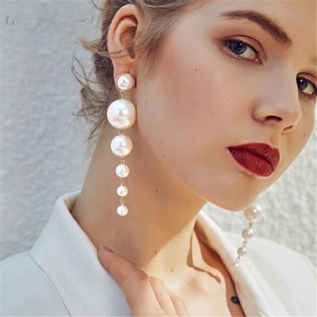 Trendy Earrings - Pearl Drop